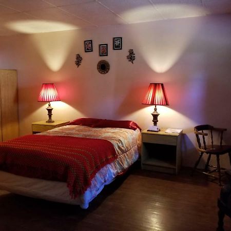 Pittsfield Motor Inn Buitenkant foto